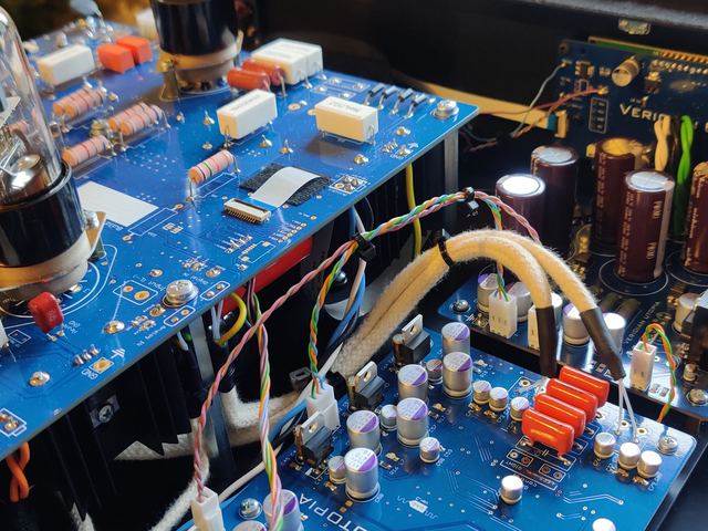Valve output board with the relay volume ladder