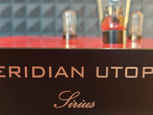 Front panel lettering, Sirius